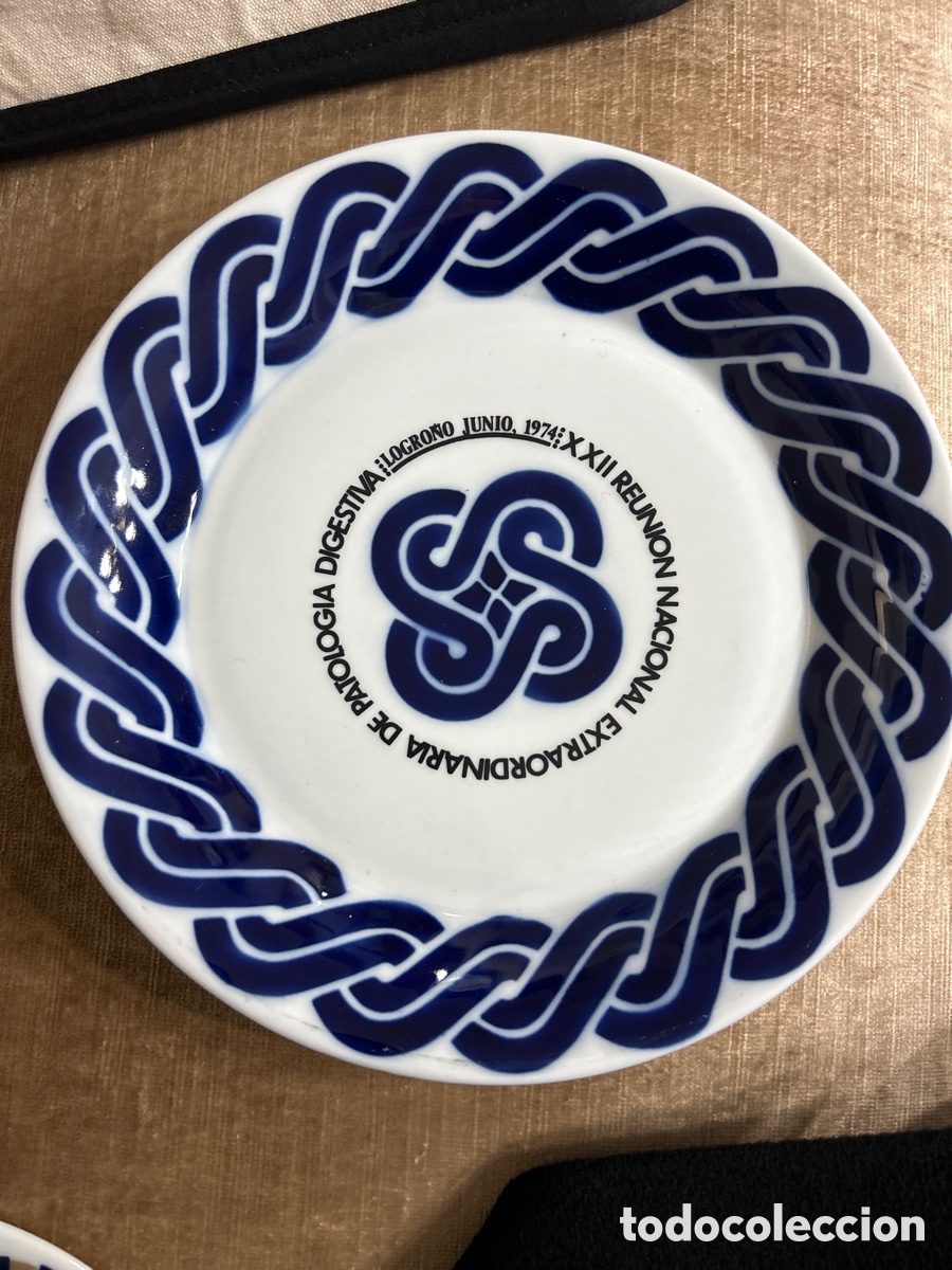 Antig&uuml;edades: Plato de porcelana de sargadelos - Foto 1