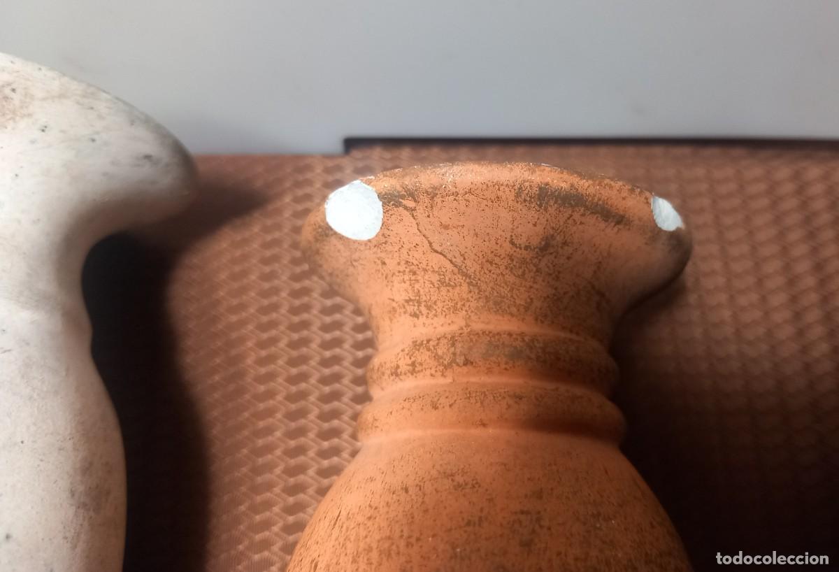 Antig&uuml;edades: LOTE DE 5 PEQUE&Ntilde;OS CANDELABROS DE BARRO - Foto 5