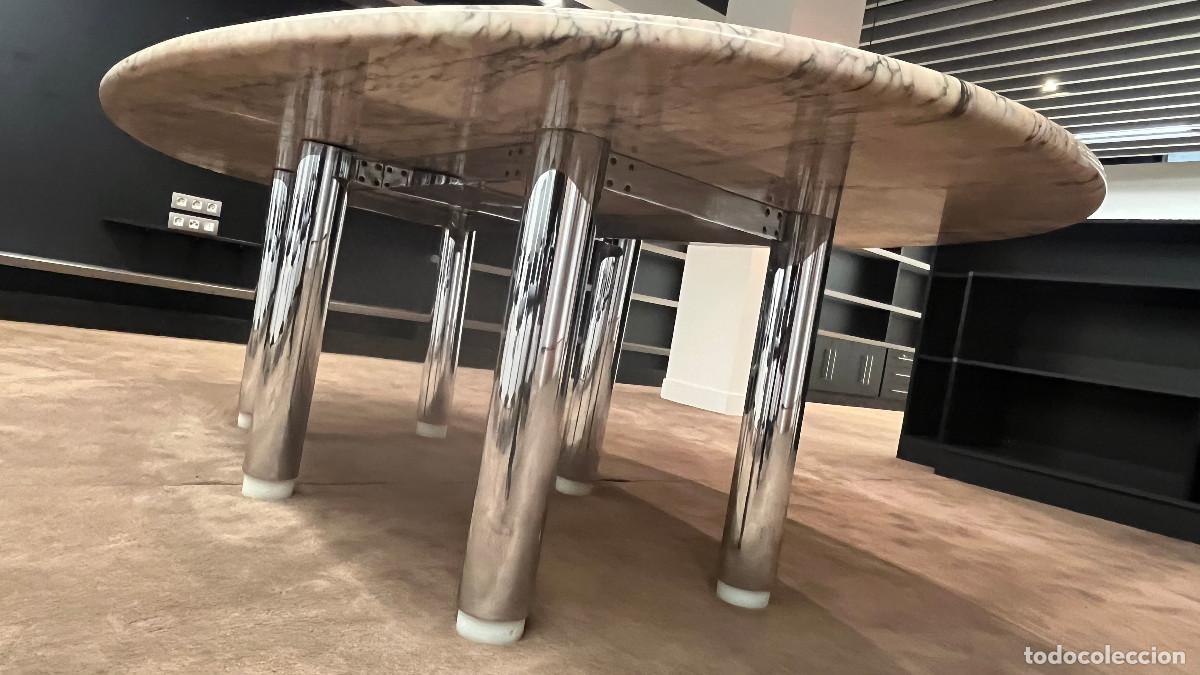 Antig&uuml;edades: Mesa de m&aacute;rmol de dise&ntilde;o. - Foto 3