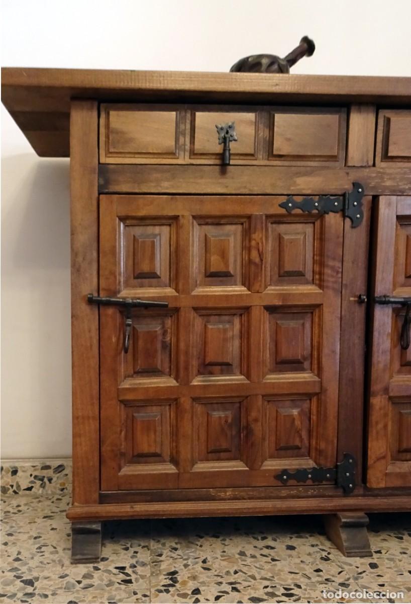 Antig&uuml;edades: Mueble aparador de estilo castellano - Foto 5