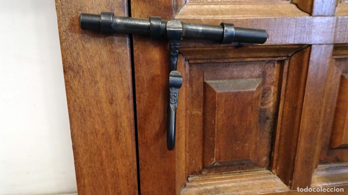 Antig&uuml;edades: Mueble aparador de estilo castellano - Foto 6