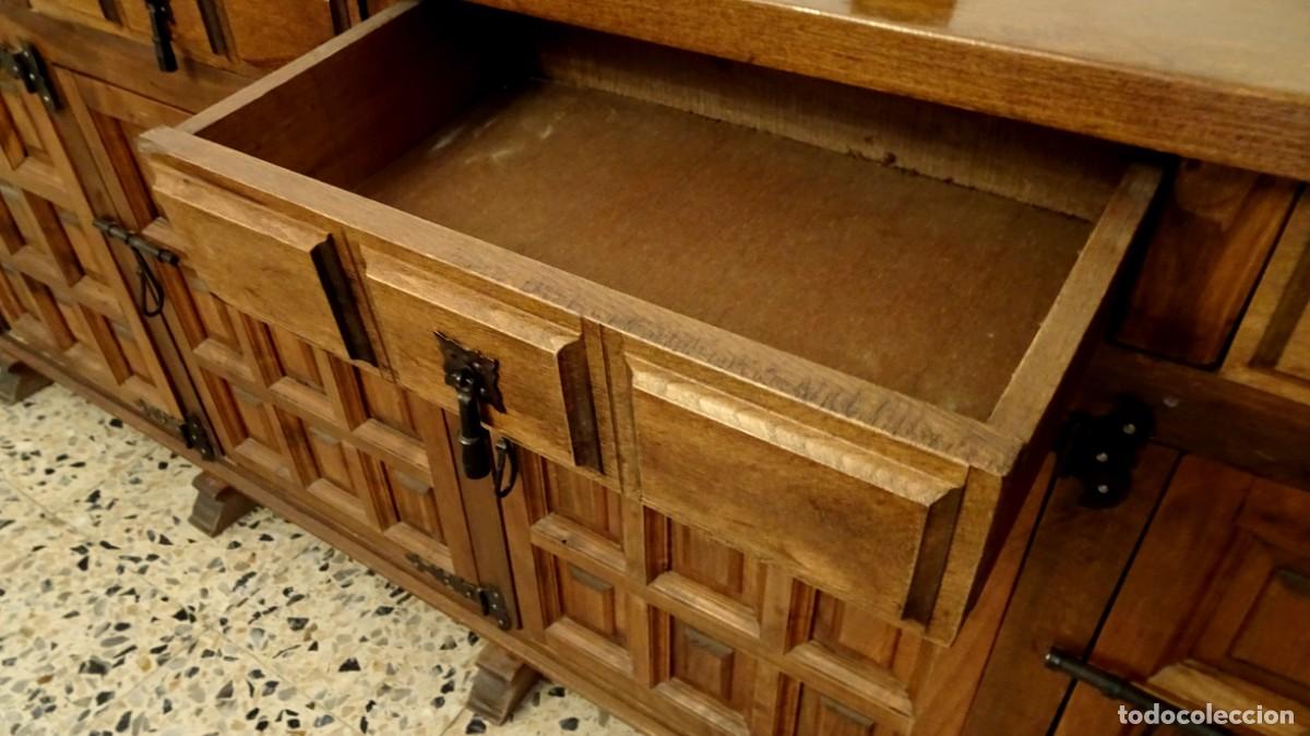 Antig&uuml;edades: Mueble aparador de estilo castellano - Foto 9