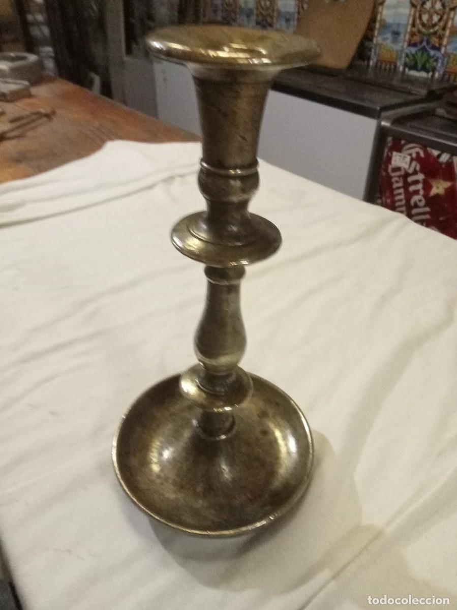 Antig&uuml;edades: Candelabro metal antiguo - Foto 1