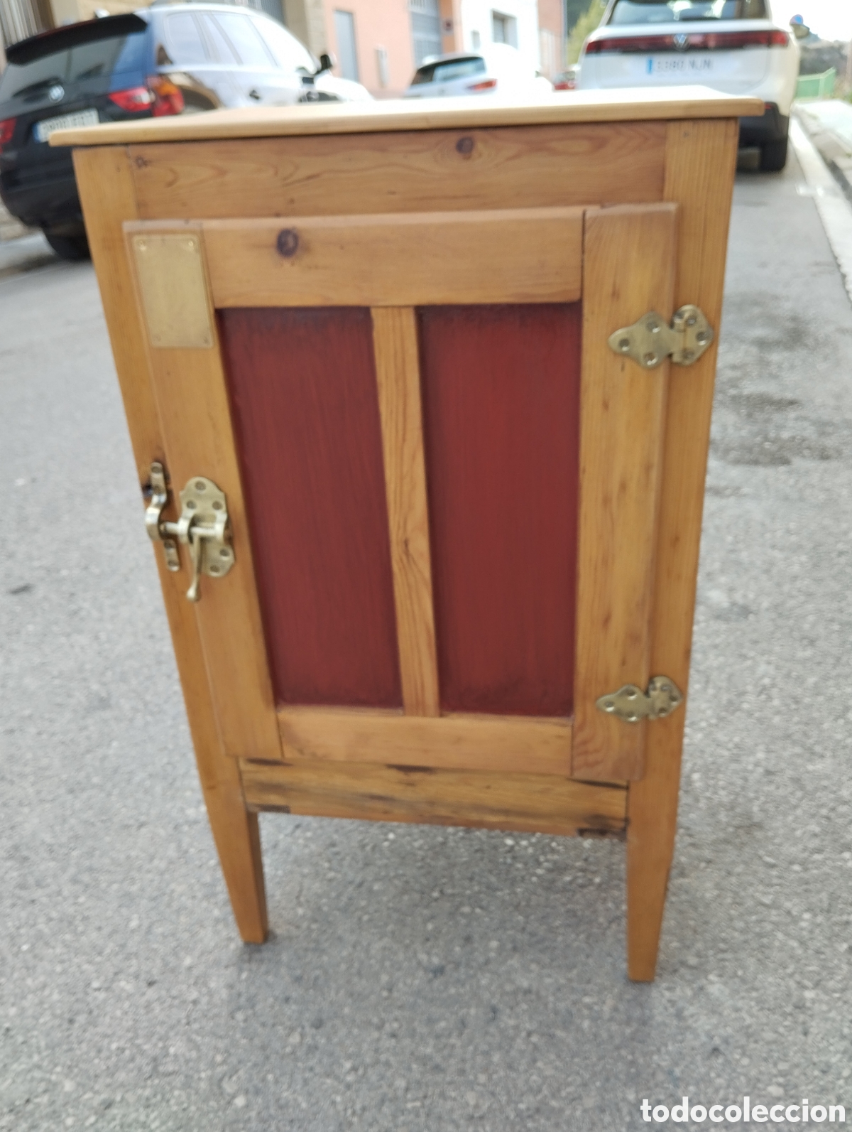 Antig&uuml;edades: Antigua nevera de madera - Foto 4