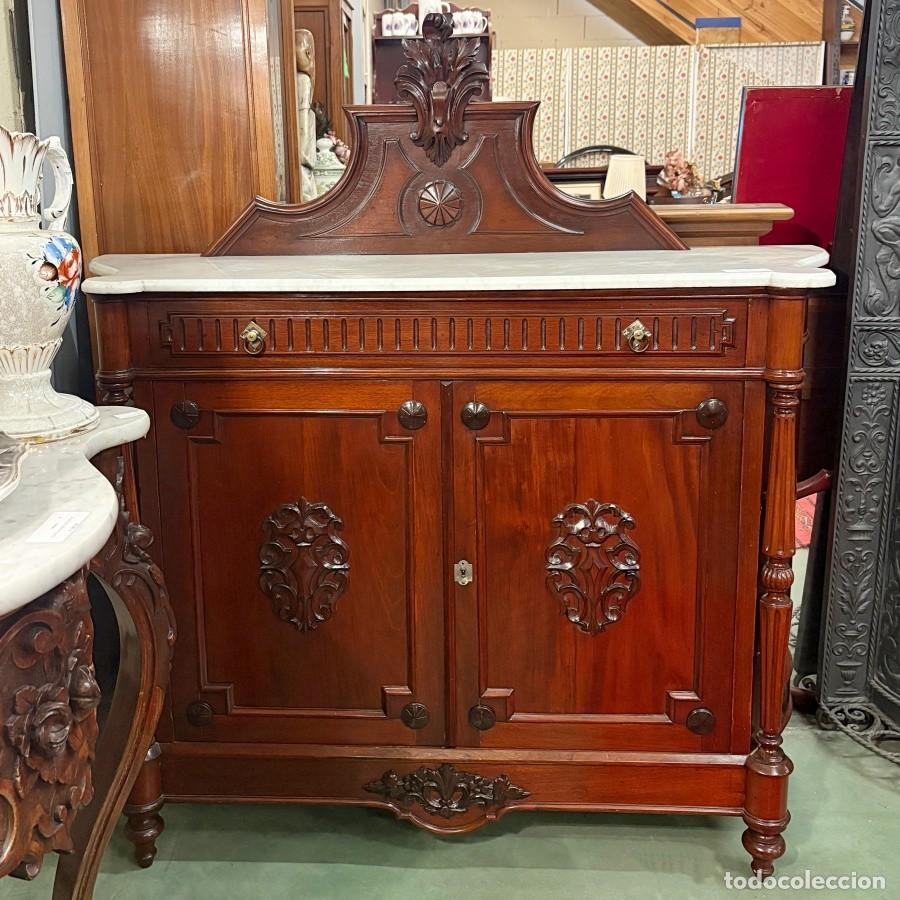 Antig&uuml;edades: Mueble Aparador con Penacho - Foto 2