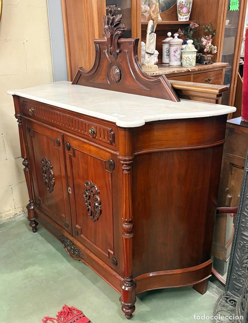 Antig&uuml;edades: Mueble Aparador con Penacho - Foto 3