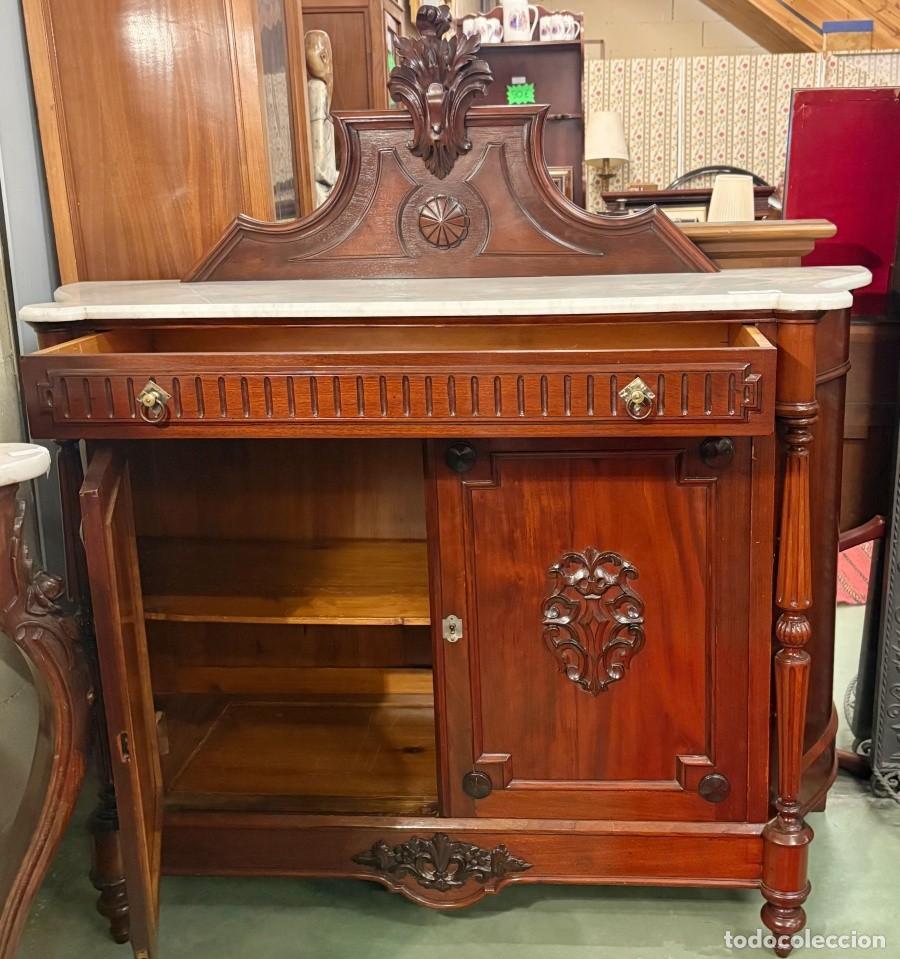 Antig&uuml;edades: Mueble Aparador con Penacho - Foto 4