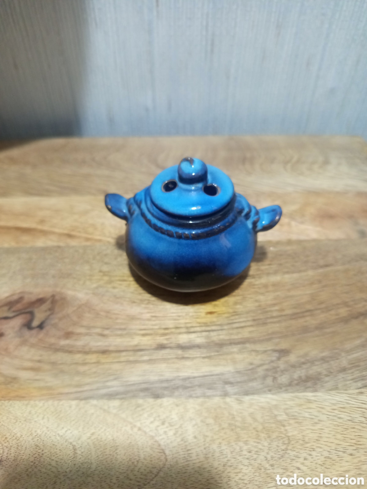 Antig&uuml;edades: Pieza de cer&aacute;mica azul - Foto 1