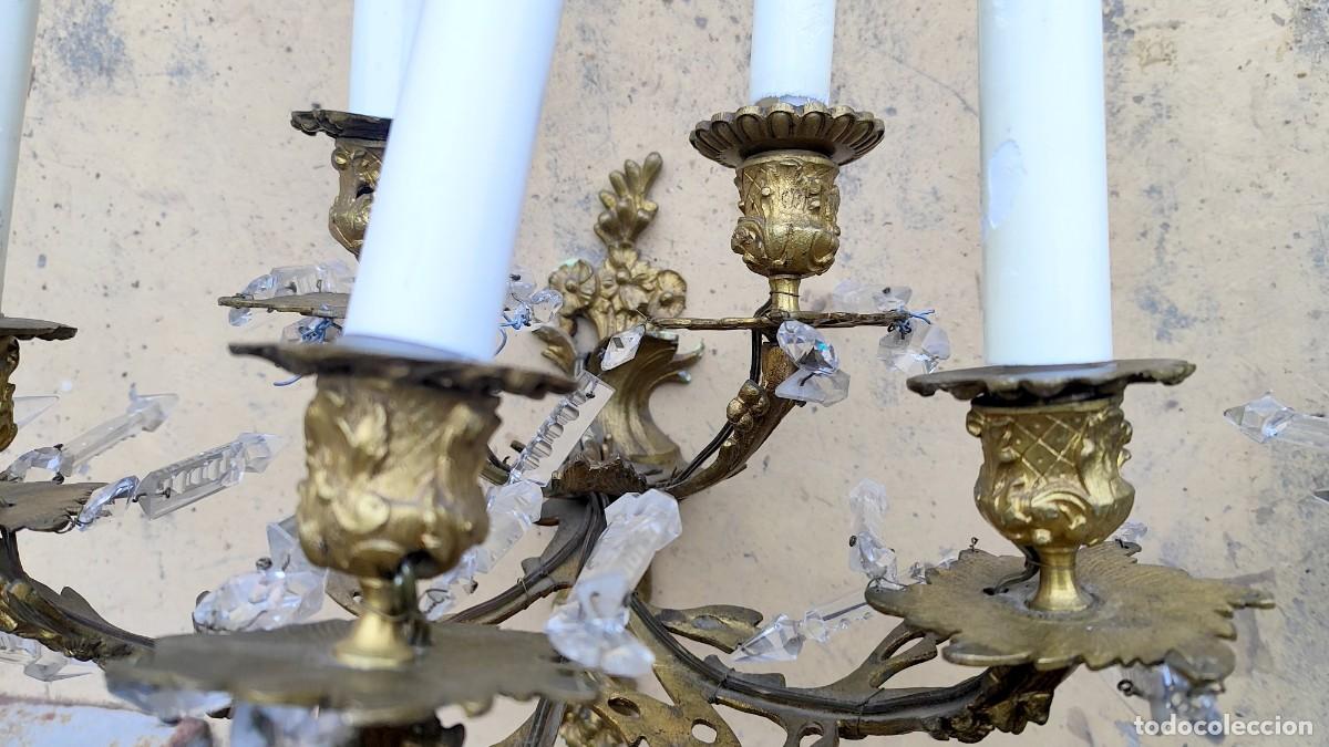 Antig&uuml;edades: Pareja de apliques de pared en bronce con 5 luces - Foto 10