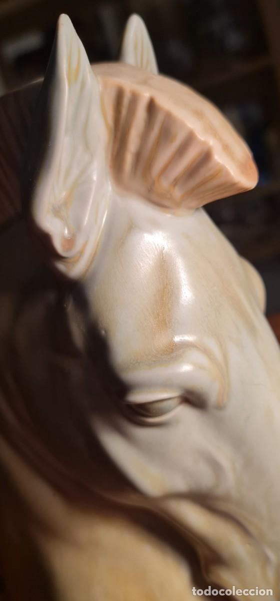 Antig&uuml;edades: Cabeza de caballo de la marca Lladr&oacute;. - Foto 4