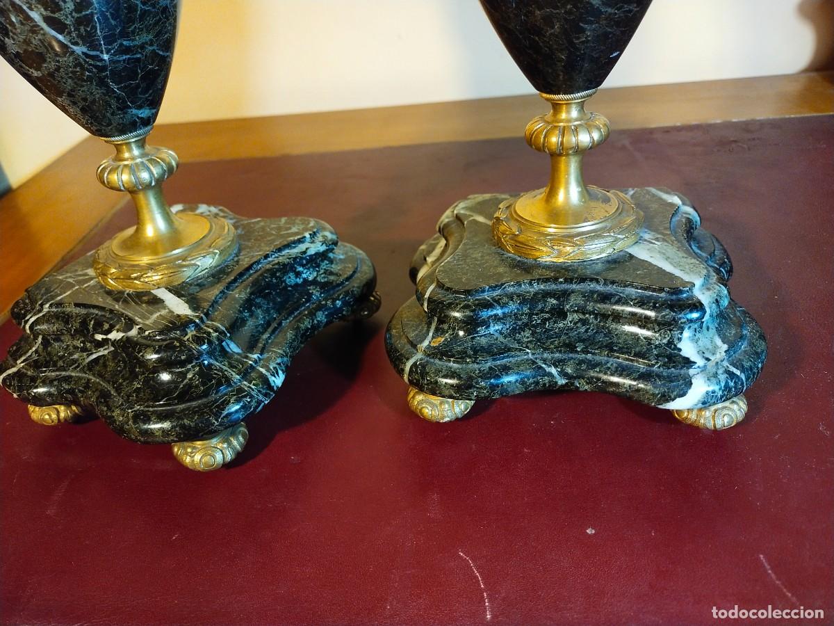Antig&uuml;edades: Antigua pareja de copas m&aacute;rmol y bronce - Foto 3