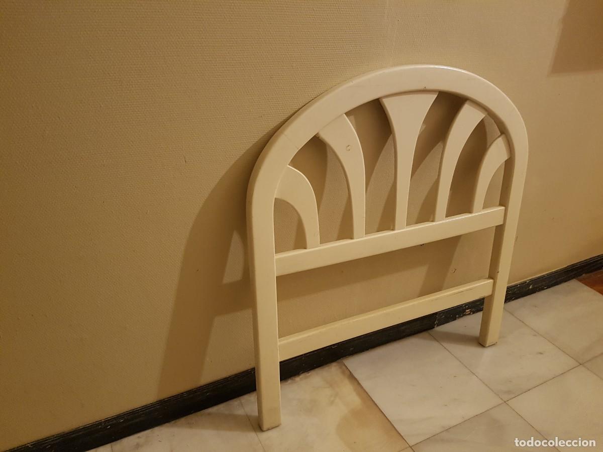 Antig&uuml;edades: Cabecero cama individual de madera maciza - Foto 2