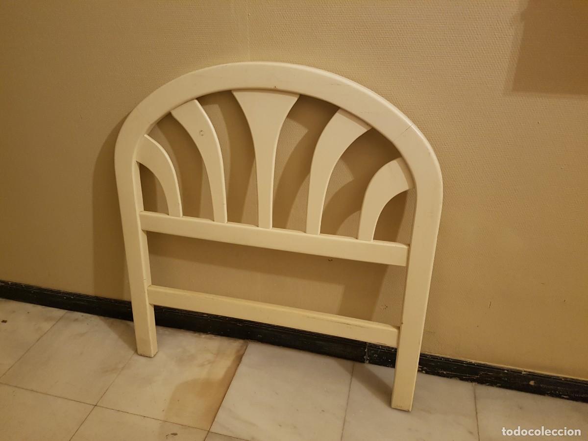 Antig&uuml;edades: Cabecero cama individual de madera maciza - Foto 3