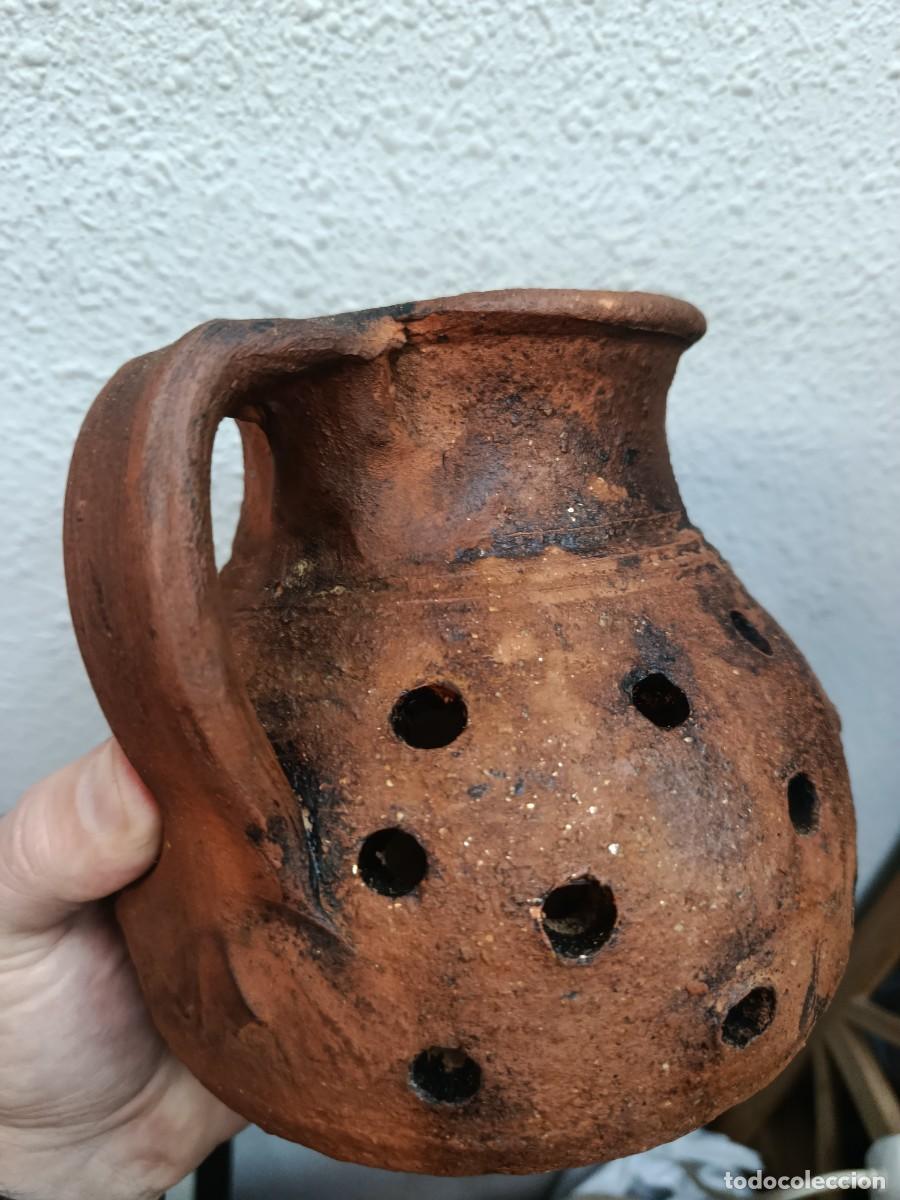 Antig&uuml;edades: Casta&ntilde;era de barro antigua - Foto 5