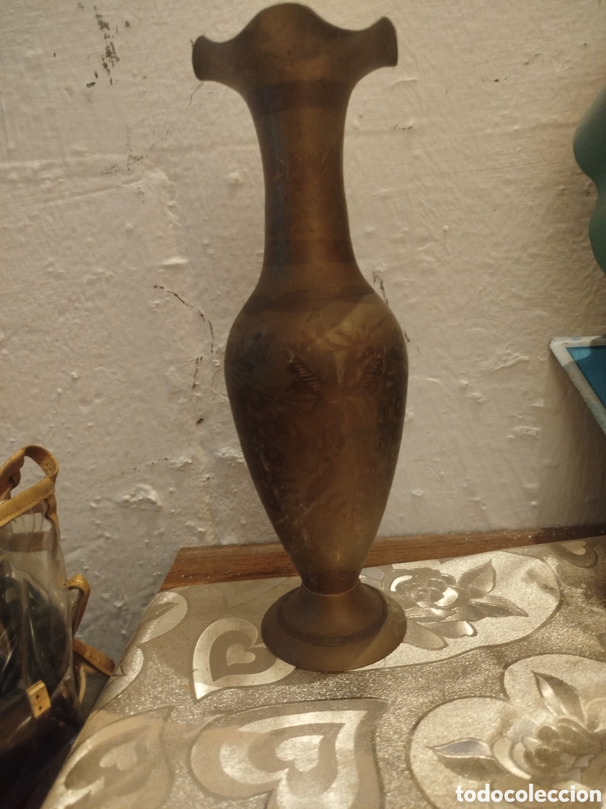 Antig&uuml;edades: Florero antiguo de bronce - Foto 1