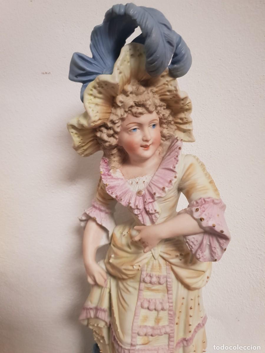 Antig&uuml;edades: Pareja de figuras de biscuit siglo xix - Foto 7