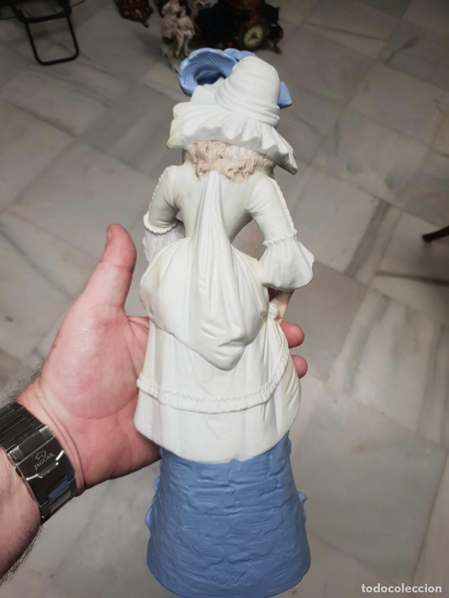 Antig&uuml;edades: Pareja de figuras de biscuit siglo xix - Foto 9