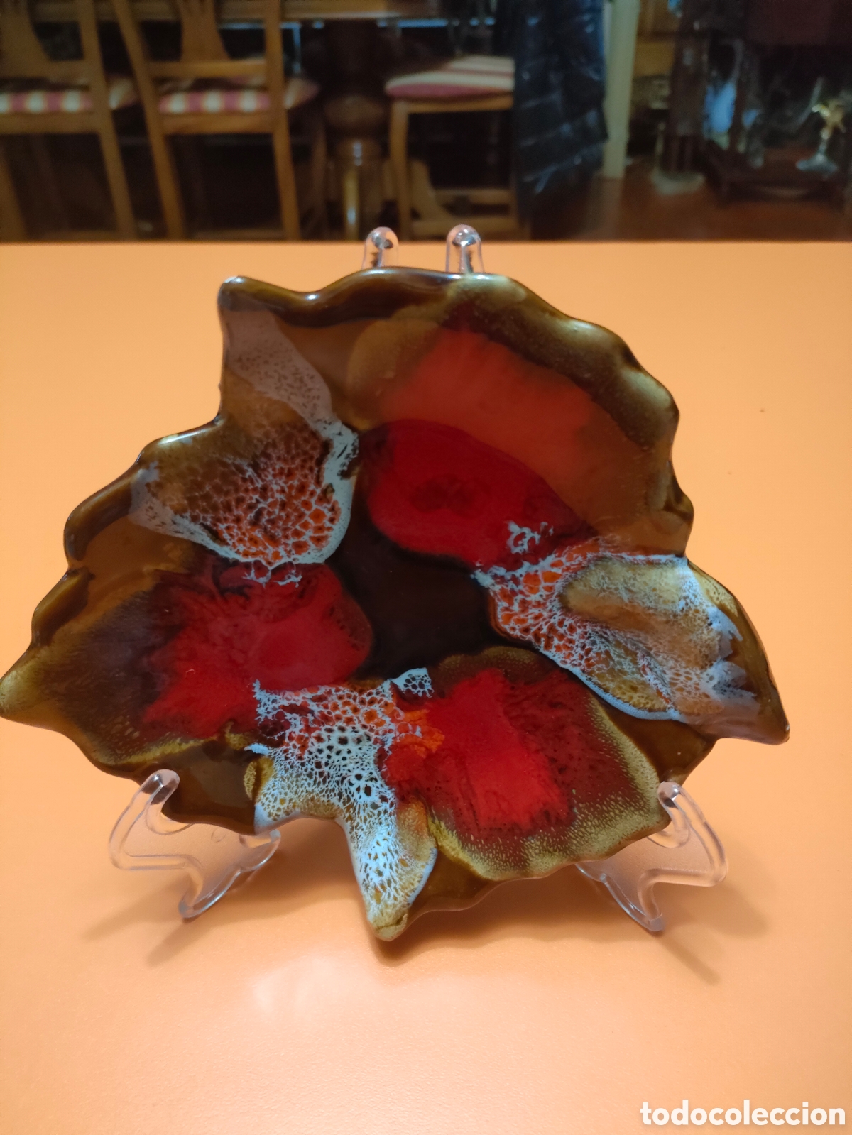 Antig&uuml;edades: Peque&ntilde;a bandeja en forma de flor Vallauris - Foto 1