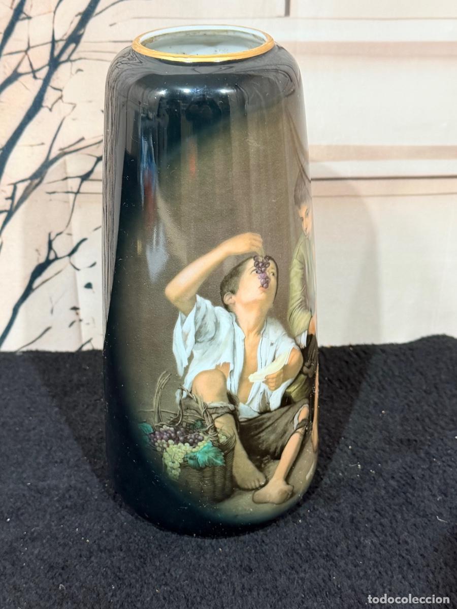 Antig&uuml;edades: JARR&Oacute;N DE PORCELANA CON ESCENA DE MURILLO - Foto 3