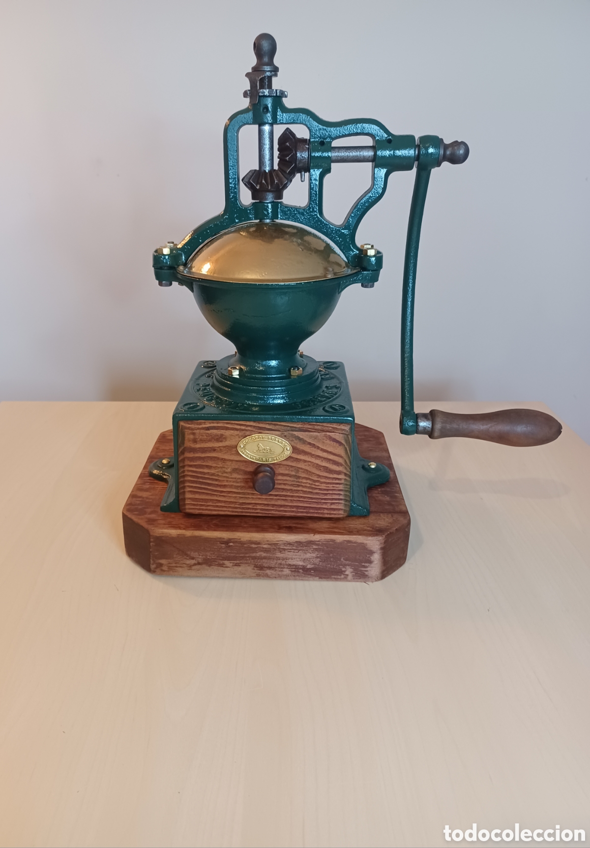 Antig&uuml;edades: Molinillo Profesional Peugeot Fr&egrave;res A1 &ndash; Patrimonio Industrial Franc&eacute;s Restaurado
