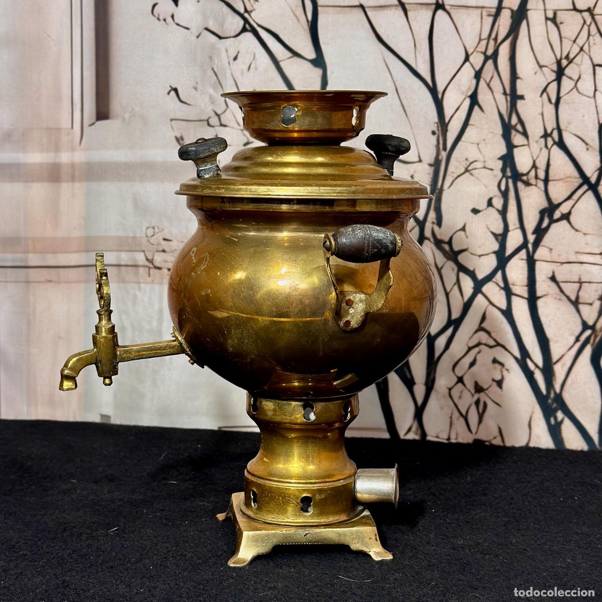 Antig&uuml;edades: Antiguo Samovar de lat&oacute;n - Foto 3