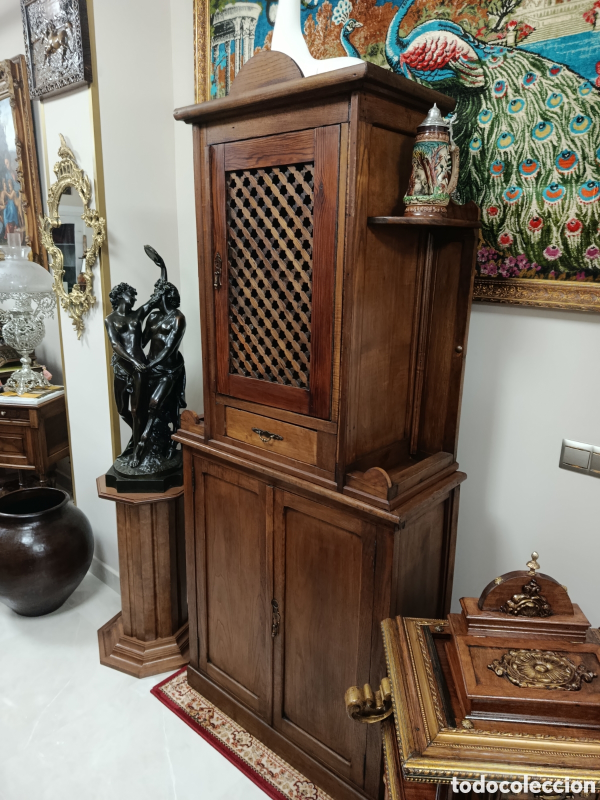 Antig&uuml;edades: Mueble de madera y celosia - Foto 1