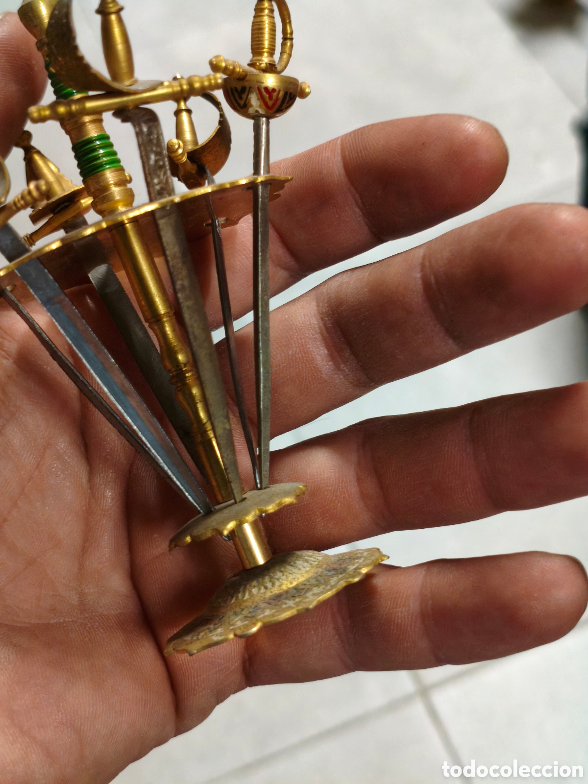 Antig&uuml;edades: Juego espadas de cocktail - Foto 3