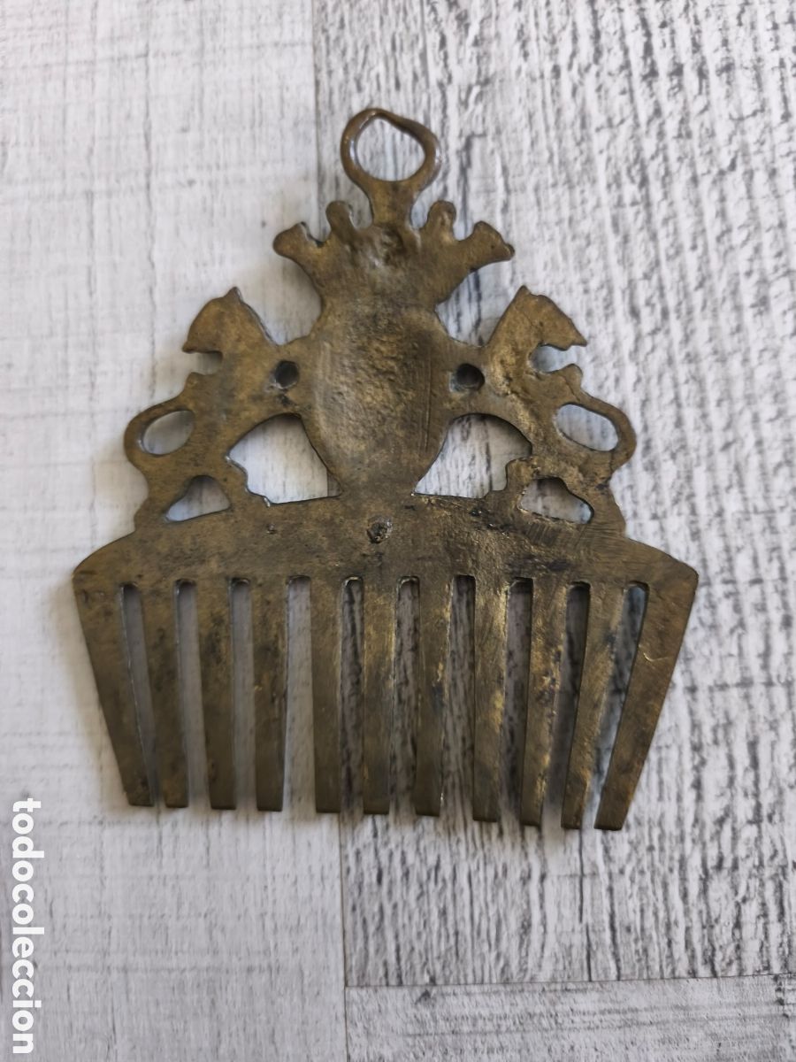 Antig&uuml;edades: Peineta antigua de bronce - Foto 2