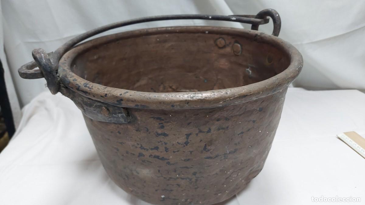 Antig&uuml;edades: Antigua olla de cobre - Foto 1