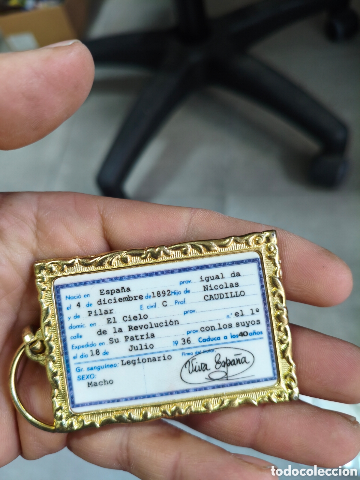 Antig&uuml;edades: Llavero Francisco Franco - Foto 2
