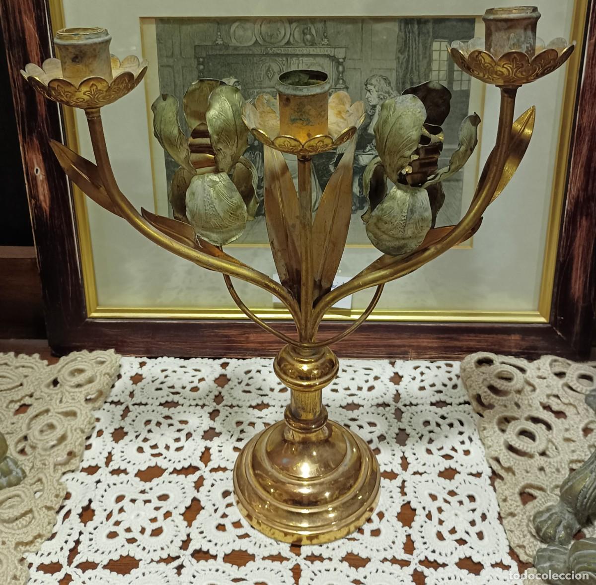 Antig&uuml;edades: CANDELABRO DE TRES VELAS CON HOJAS - Foto 2