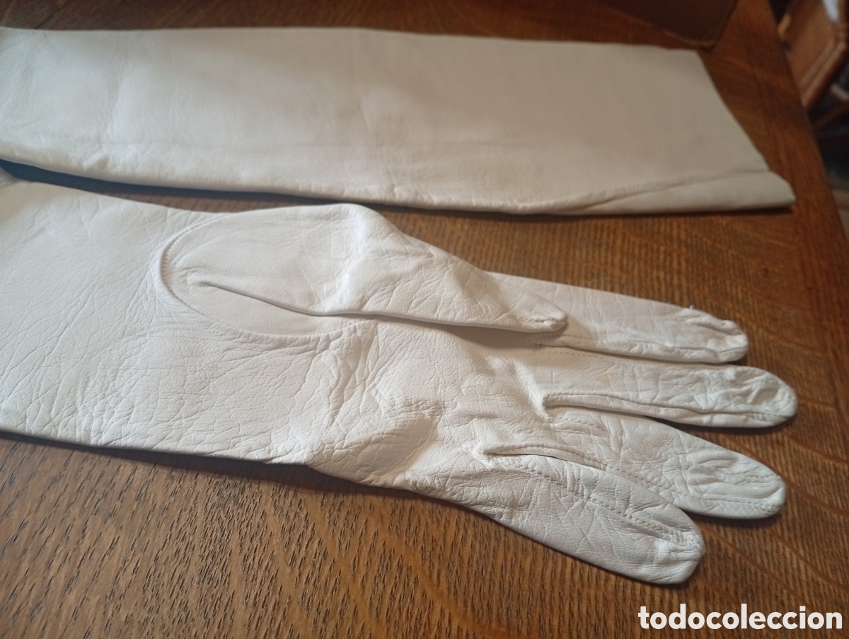 Antig&uuml;edades: Guantes de ceremonia largos - Foto 1