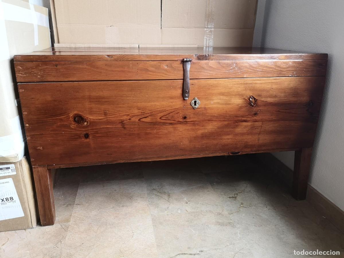 Antig&uuml;edades: Ba&uacute;l de madera maciza - Foto 1