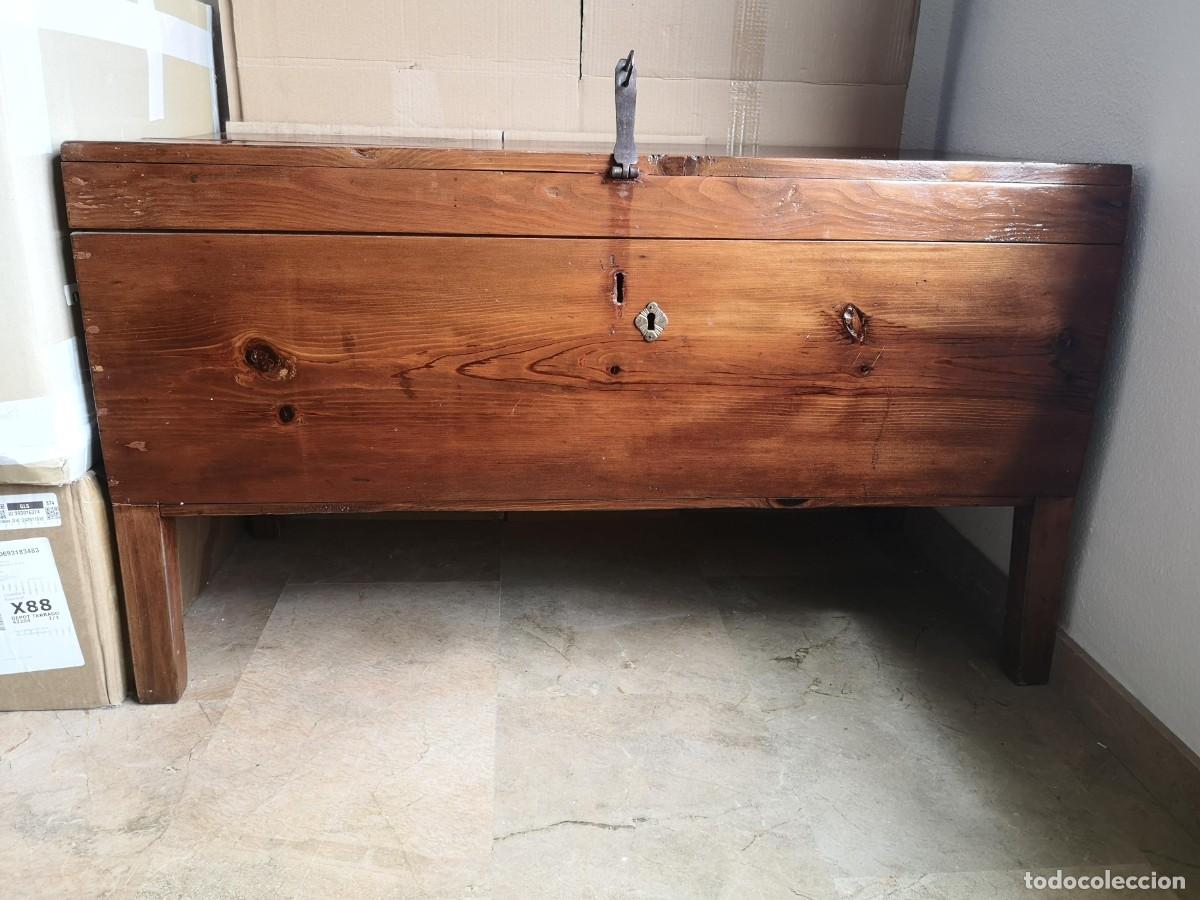Antig&uuml;edades: Ba&uacute;l de madera maciza - Foto 2