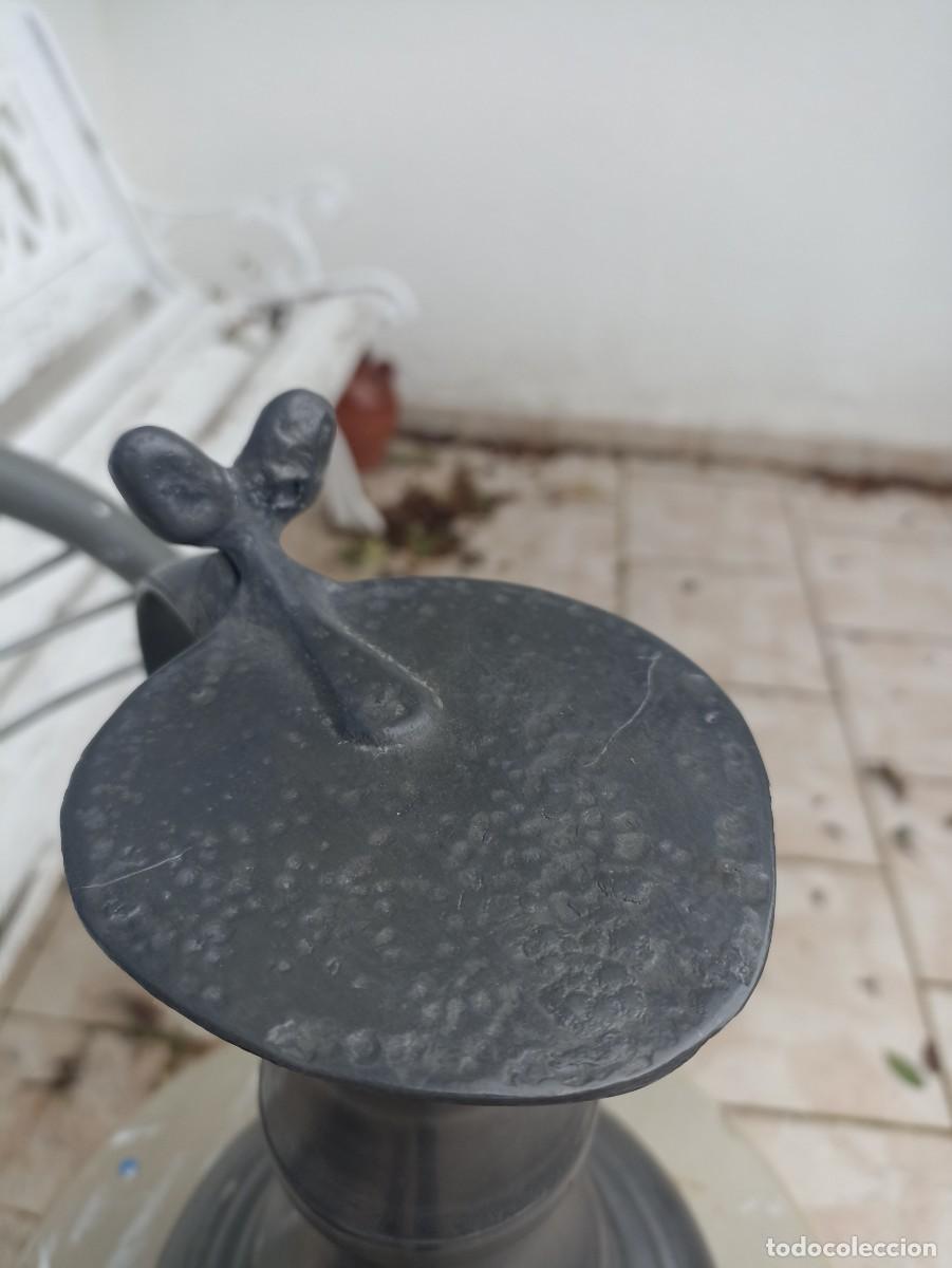 Antig&uuml;edades: Jarra en esta&ntilde;o con tapa - Foto 8