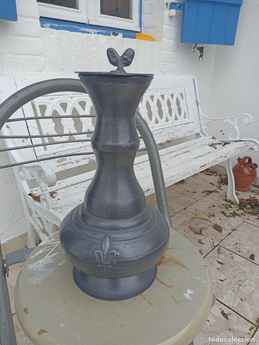 Antig&uuml;edades: Jarra en esta&ntilde;o con tapa - Foto 2