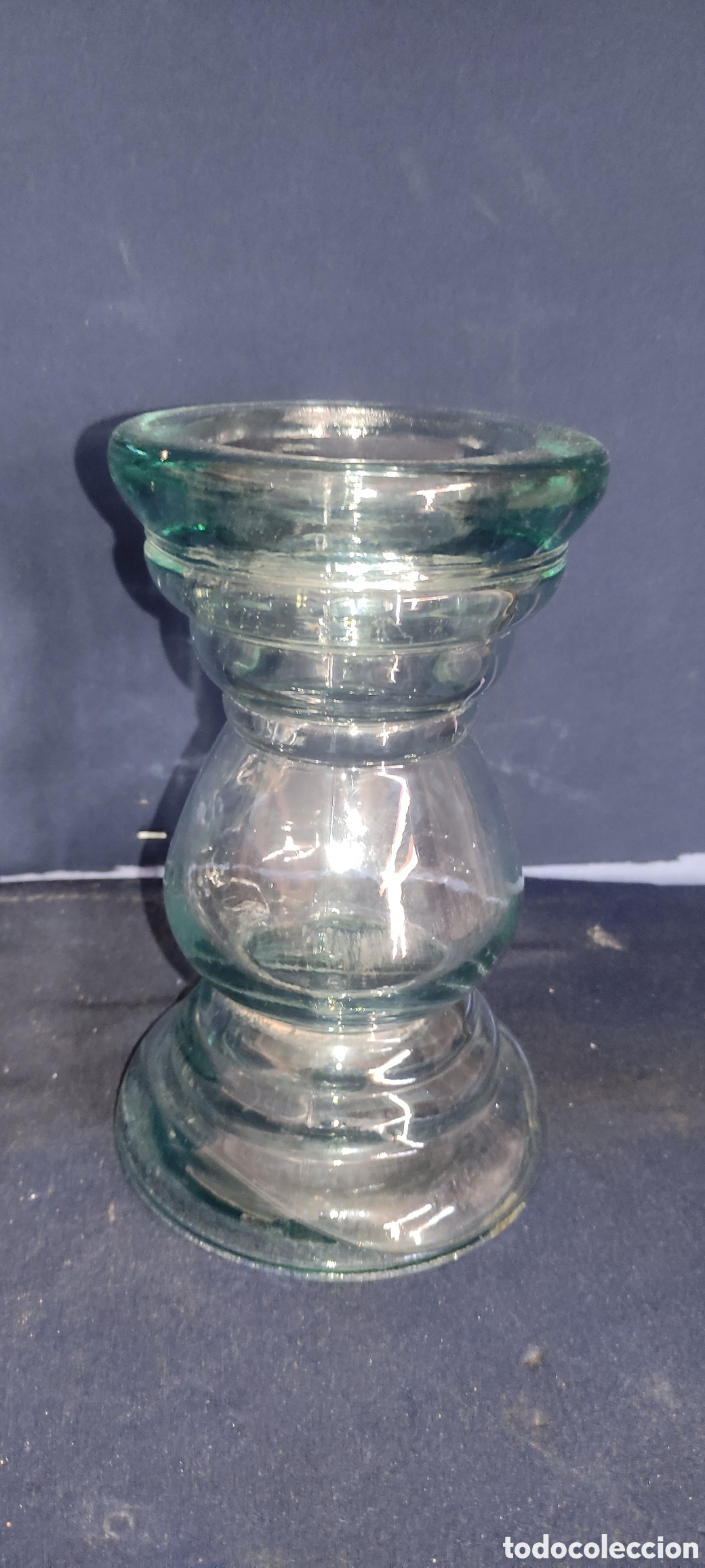 Antig&uuml;edades: Portavelas de cristal verde - Foto 2