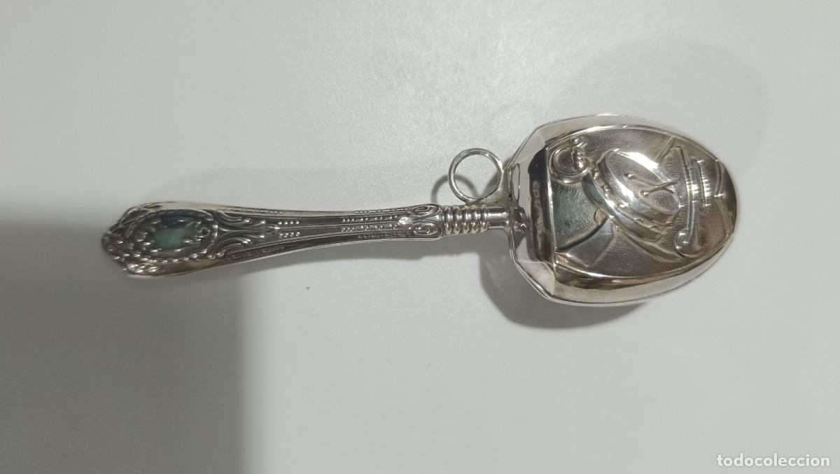 Antig&uuml;edades: Sonajero de plata antiguo - Foto 3