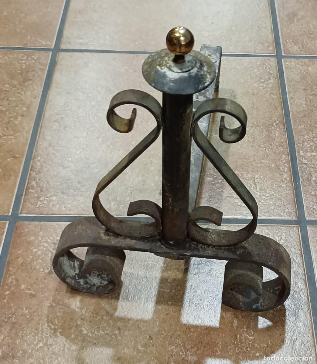 Antig&uuml;edades: MORILLO ANTIGUO DE CHIMENEA - Foto 1