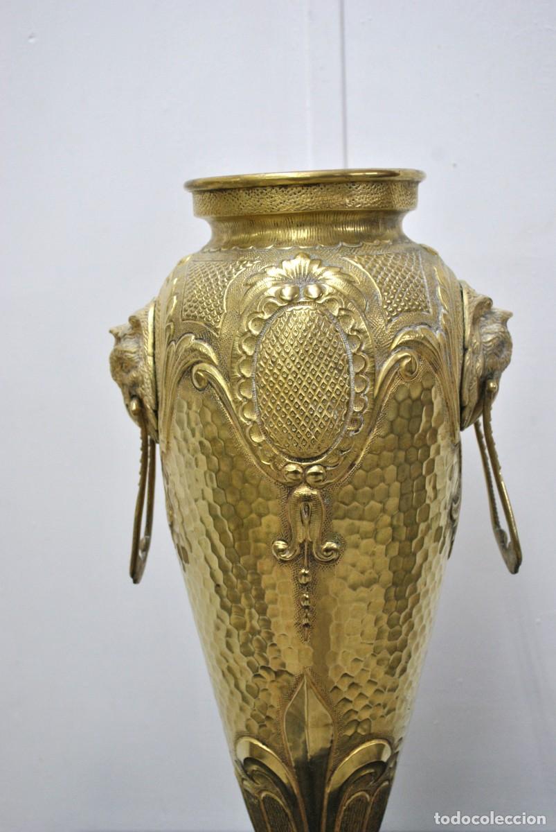 Antig&uuml;edades: GRAN JARR&Oacute;N DE BRONCE DORADO - Foto 2