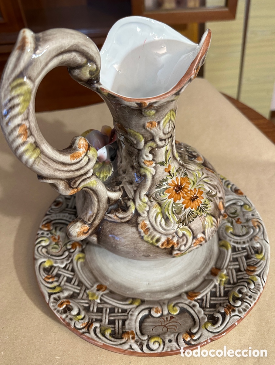 Antig&uuml;edades: Aguamanil con plato Capodimonte - Foto 2
