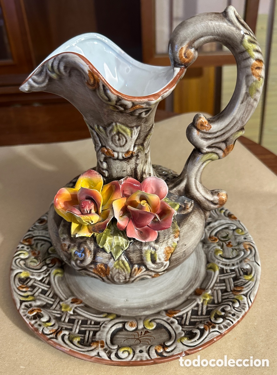 Antig&uuml;edades: Aguamanil con plato Capodimonte - Foto 1