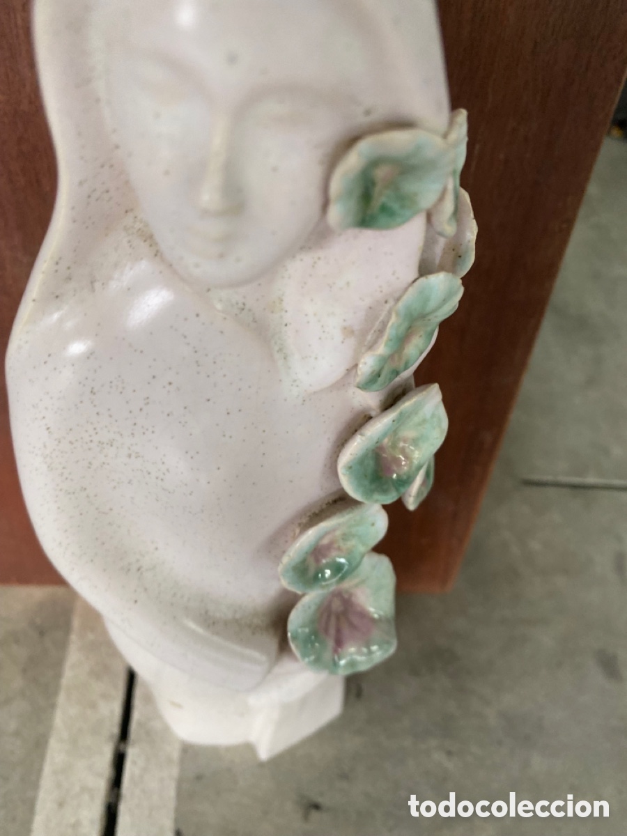 Antig&uuml;edades: Porcelana de mujer con flores - Foto 9