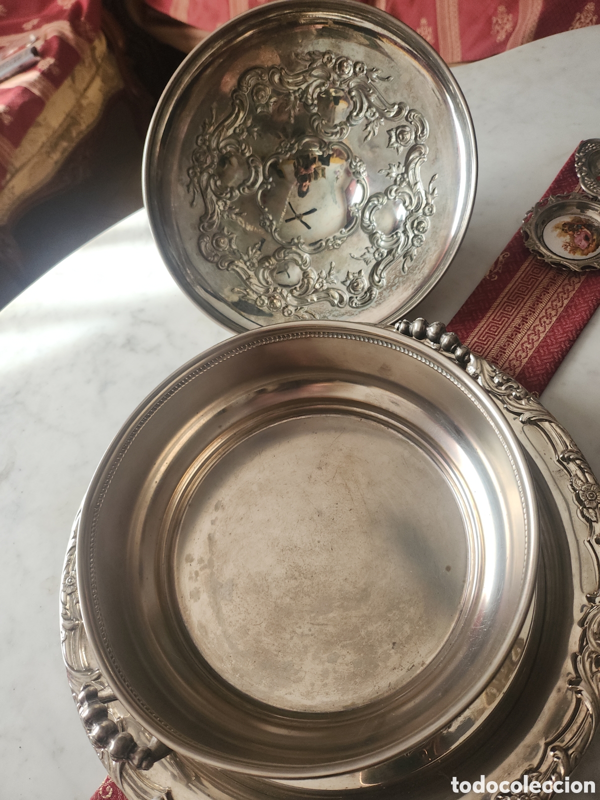 Antig&uuml;edades: Sopera antigua con ba&ntilde;o de plata - Foto 3