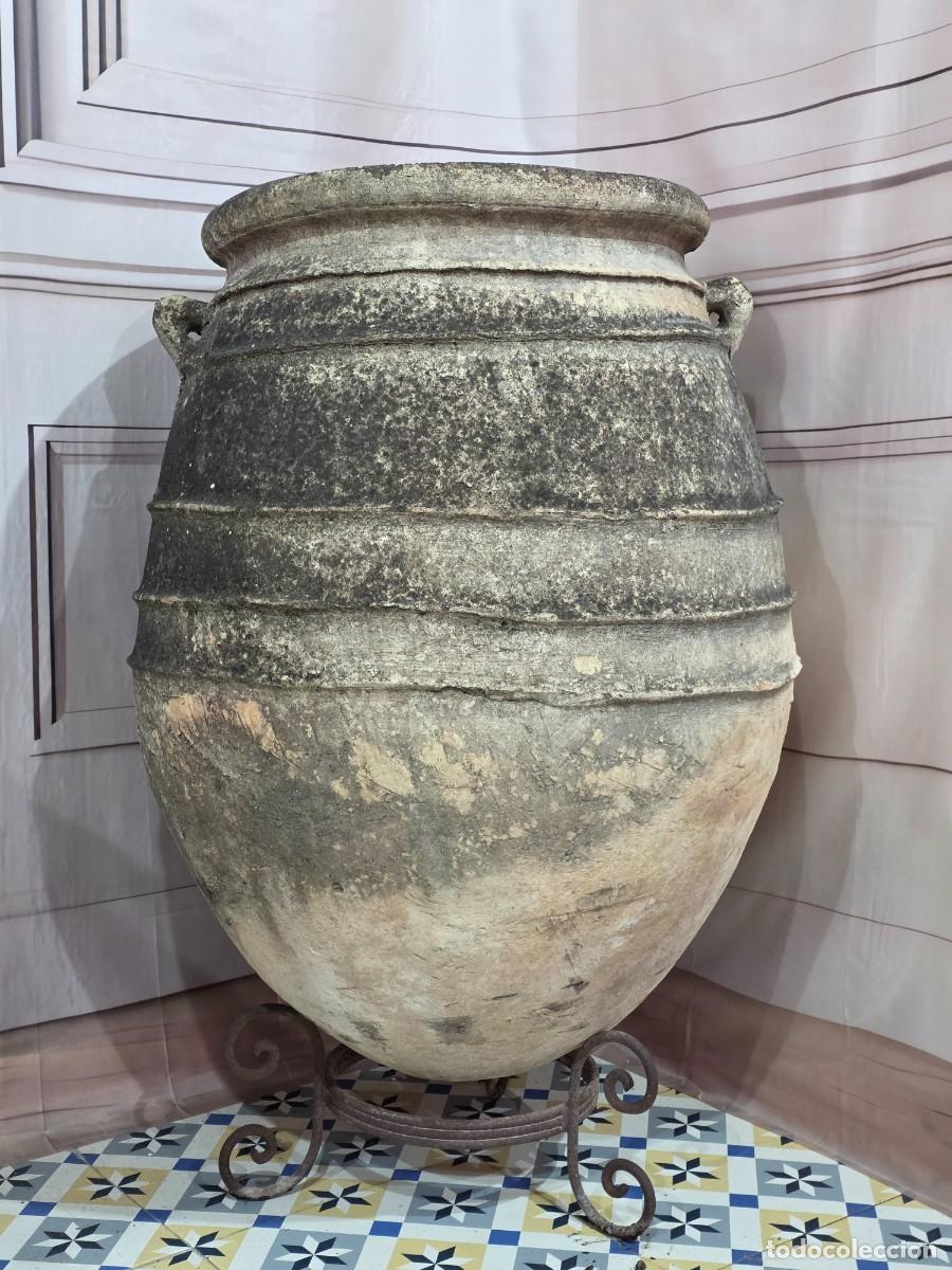 Antig&uuml;edades: Antigua tinaja &aacute;nfora de barro - Foto 2