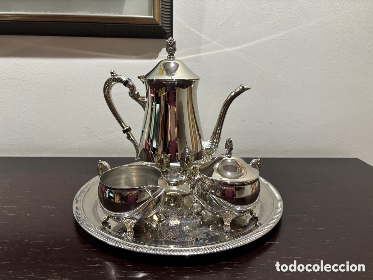 Antig&uuml;edades: Cafetera de alpaca con bandeja - Foto 2