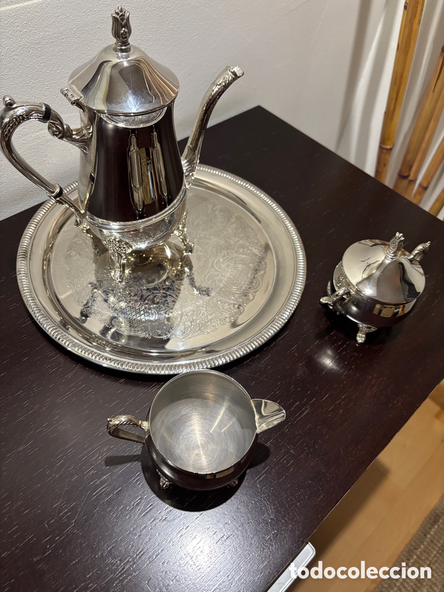 Antig&uuml;edades: Cafetera de alpaca con bandeja - Foto 4