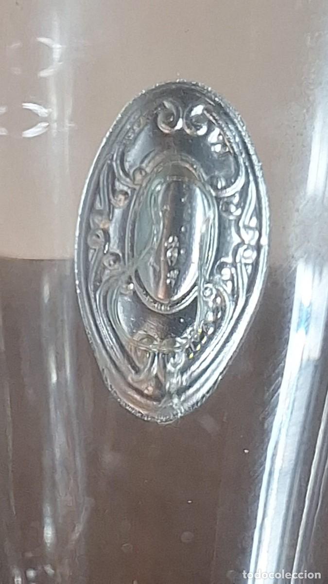 Antig&uuml;edades: 5 Copas de Licor de Cristal con Aplique de Plata - Foto 9