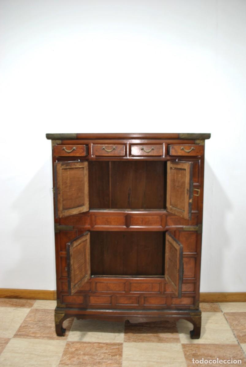 Antig&uuml;edades: MUEBLE AUIXLIAR CHINO DE MADERA - Foto 4