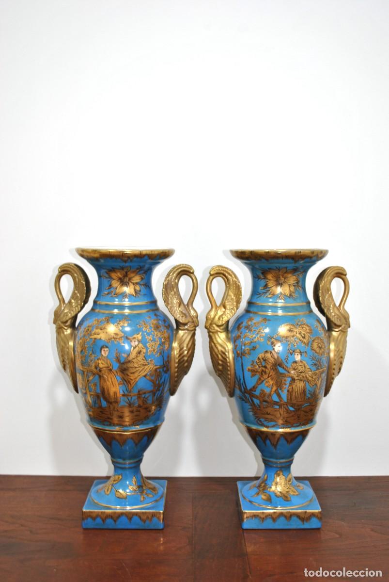 Antig&uuml;edades: JARRONES DE PORCELANA AZUL - Foto 1